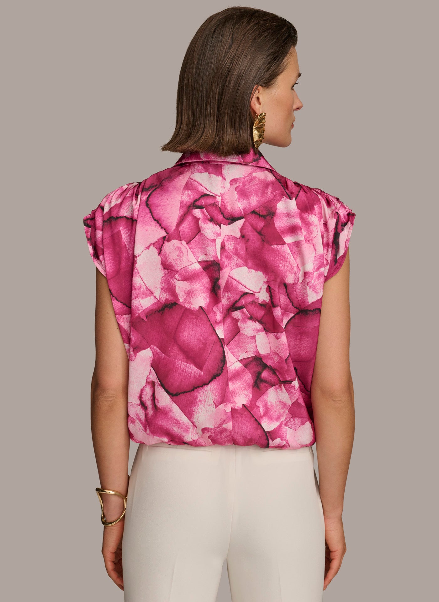 (image for) HIGH QUALITY PRINT CINCHED SHOULDER BLOUSE